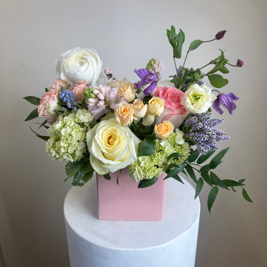 Arrangement with Roses Hydrangeas Ranunculus