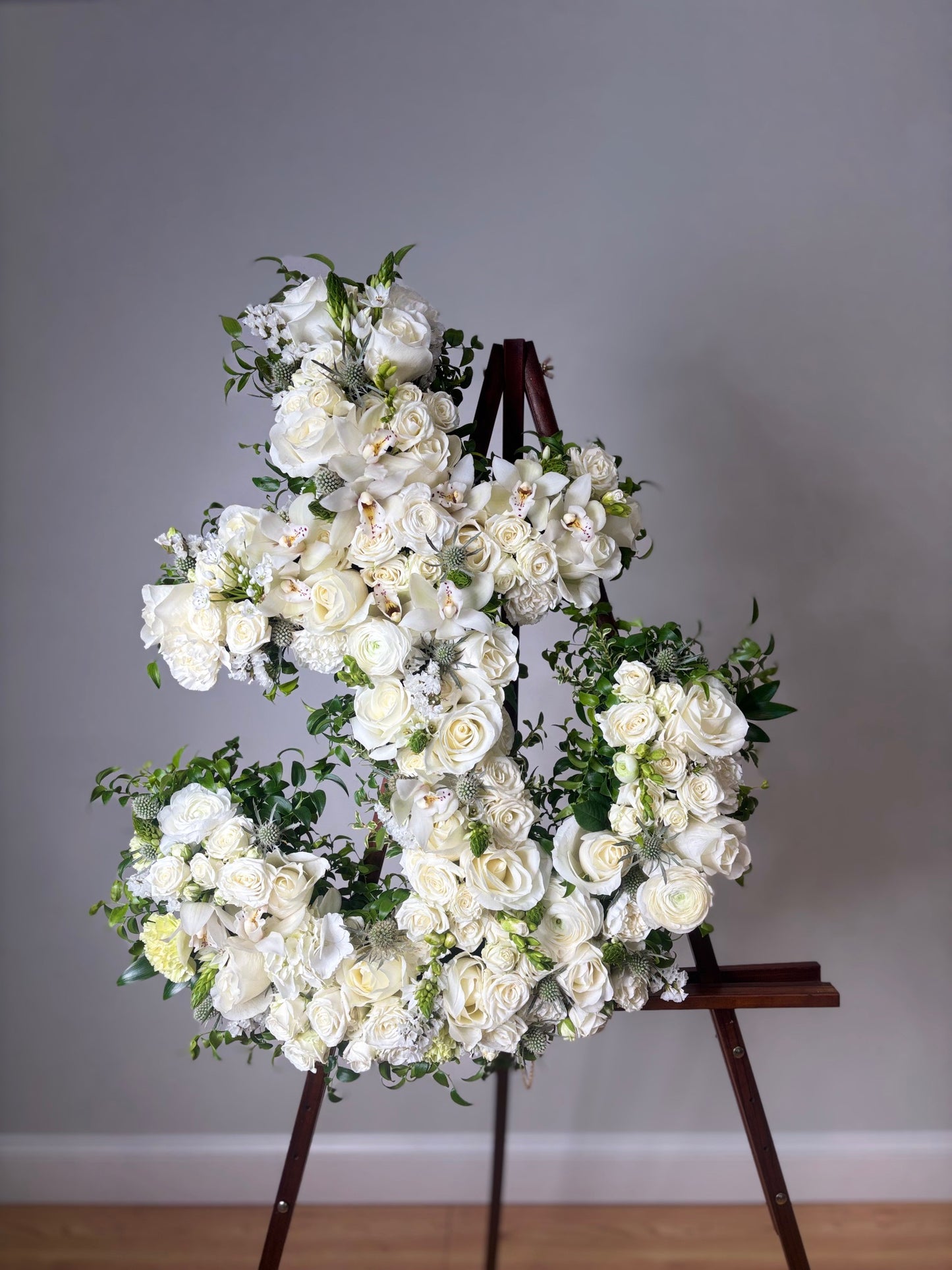 Anchor-Shaped Sympathy Spray