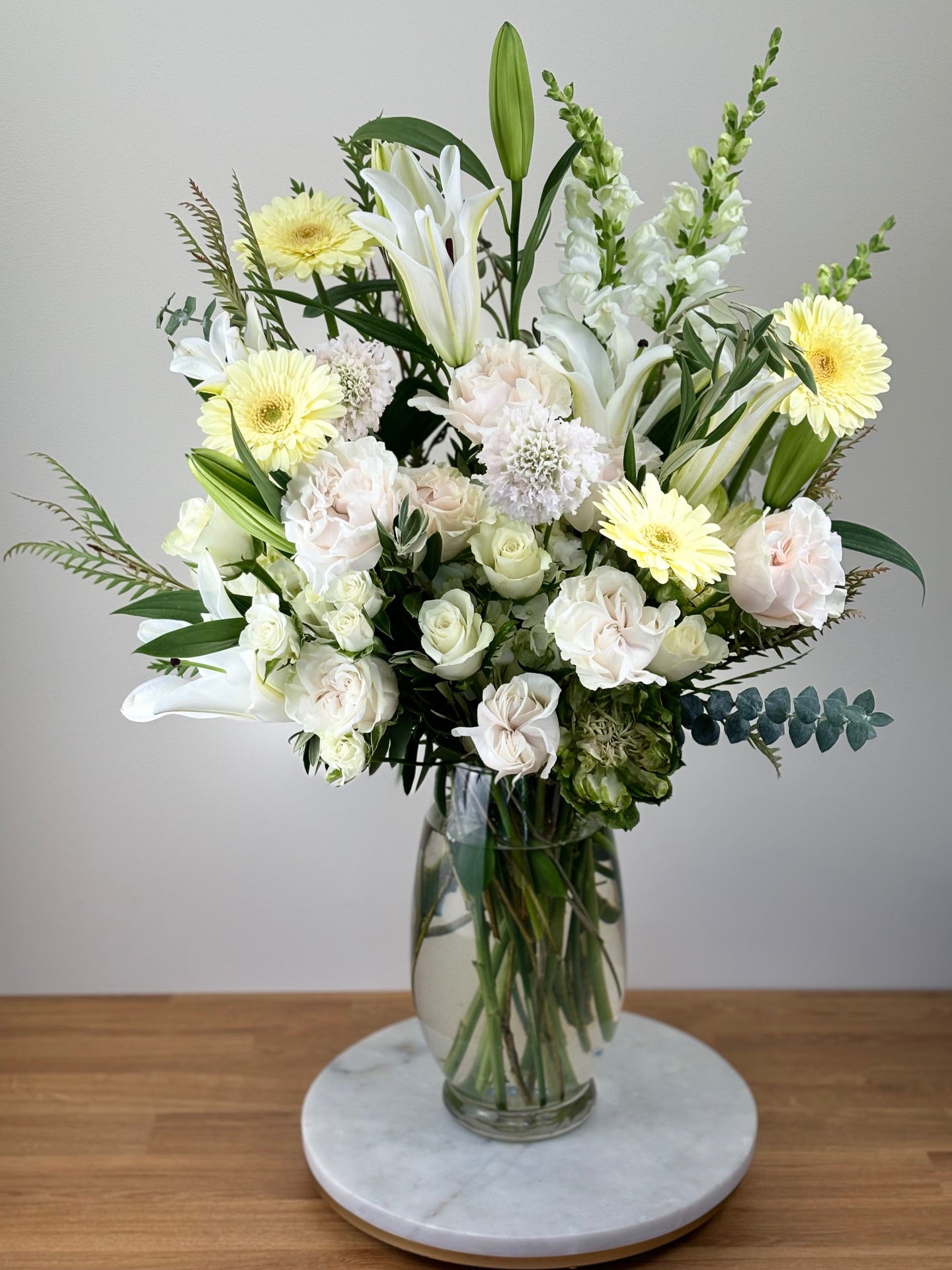 large sympathy arrangement